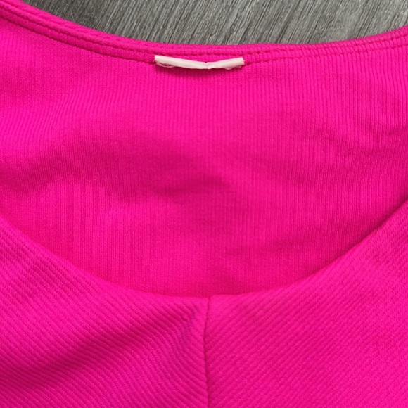 Fabletics - Keyhole Twist Tank Neon Pink - Size Small - Picture 6 of 8